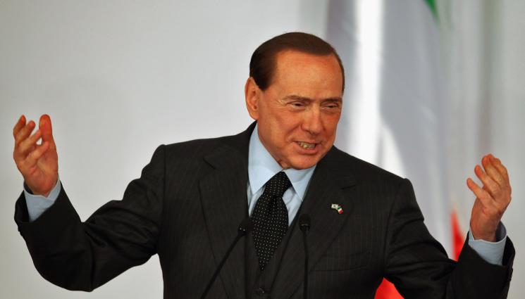 Силвио Берлускони - Кръстиха летище в Милано на Силвио Берлускони