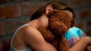 Бивш австралийски детегледач е обвинен в злоупотреба с 91 деца