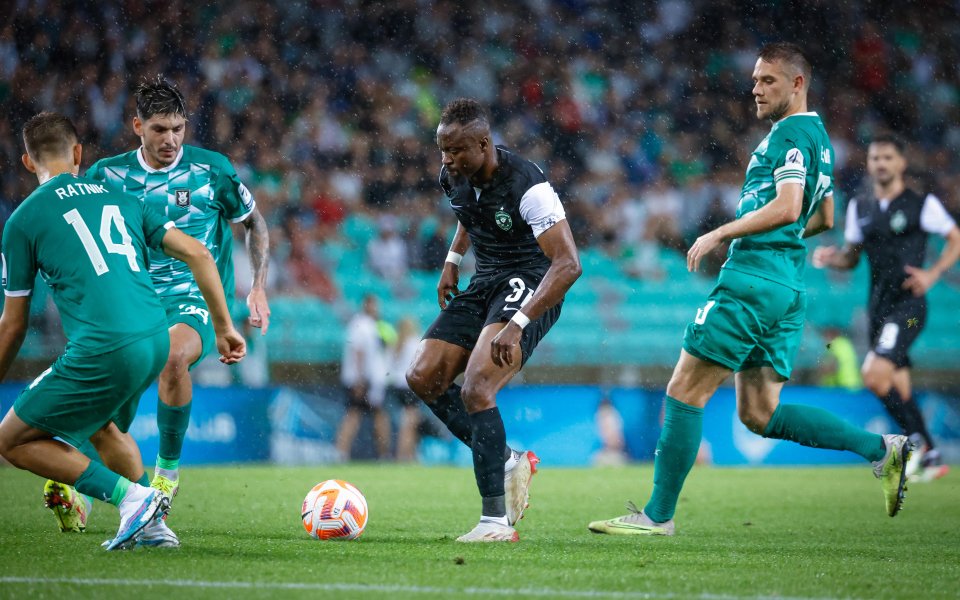 Отборите на Олимпия и Лудогорец играят при резултат 1:1 в мач