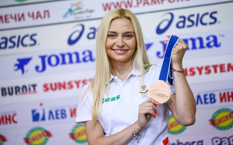 Най-добрата българска състезателка по фехтовка Йоана Илиева спечели първо място