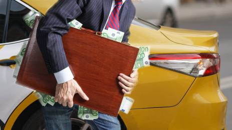 такси чанта пари