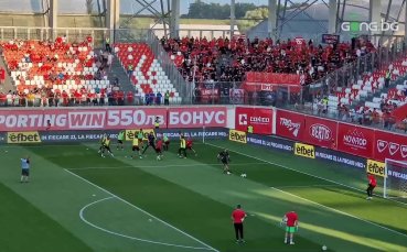 Отборите на Сепси и ЦСКА излязоха да загряват преди реванша