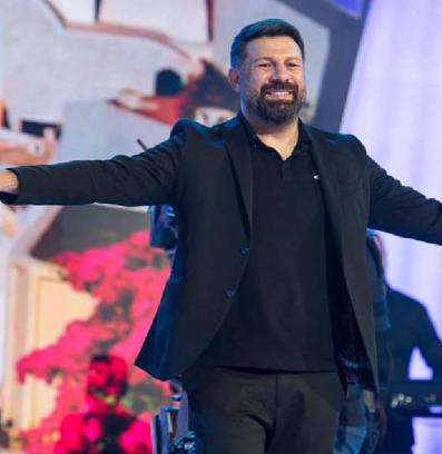 Тони Стораро