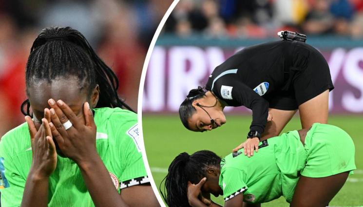световно жени - Задникът ми е добре, успокои след мача с Англия нигерийска футболистка, която отнесе ритник от съперничка