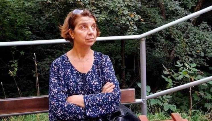 Катя Кръстанова Анимус - Катя Кръстанова от Фондация „Асоциация „Анимус“ пред