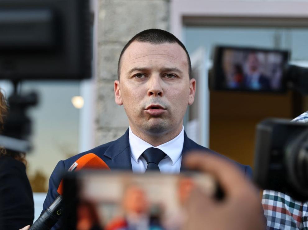 Жители на Цалапица се срещнаха с ръководството на Областната дирекция