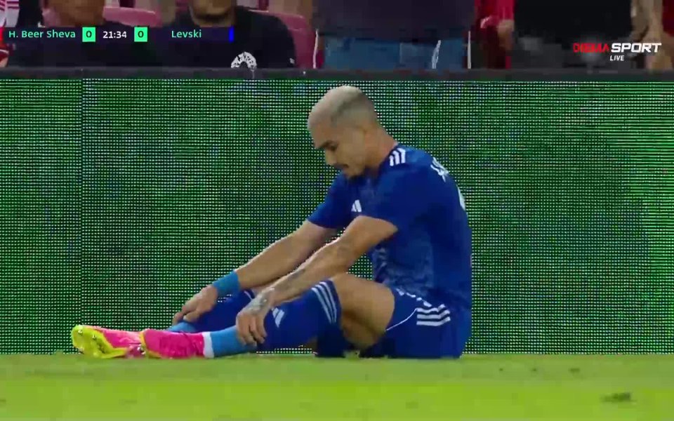 Левски успя да неутрализира първоначалния натиск на Апоел Беер Шева