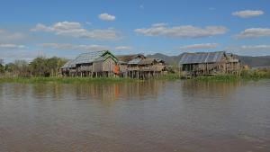 Наводнения и свлачища причинени от мусонните дъждове в Мианмар са