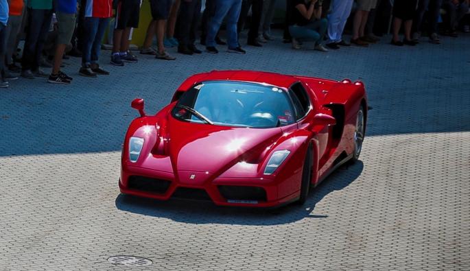  Ferrari Enzo