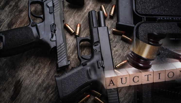 пистолети търг - ДАНЪЧНА ПРОМОЦИЯ: Вадят на тезгяха 1165 патлака