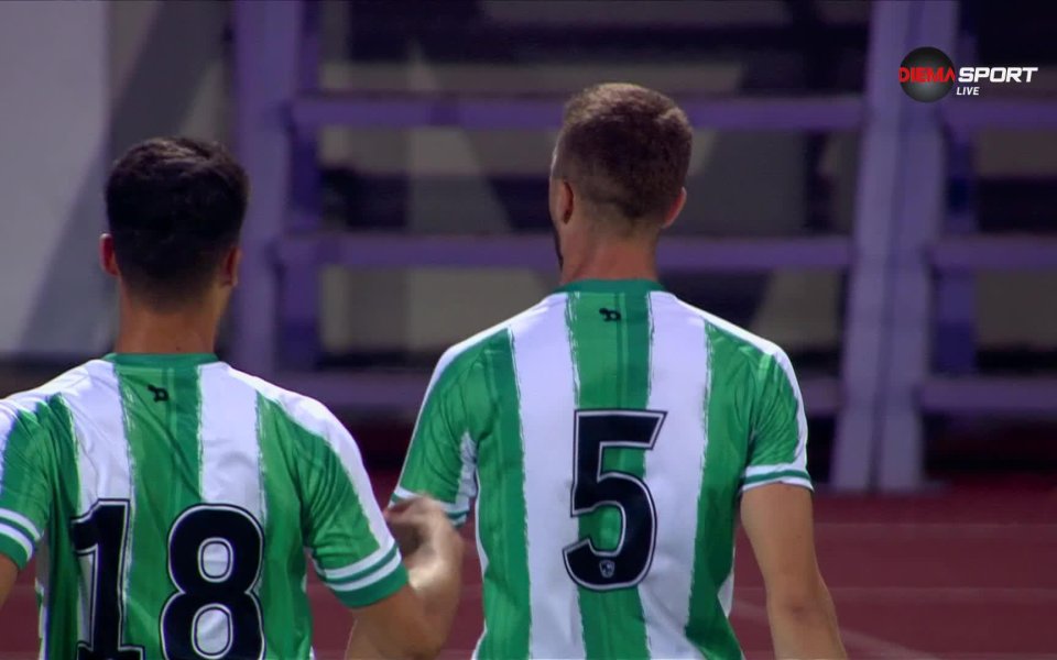 Тринайсе минути преди края Берое възстанови паритета. След статично положение