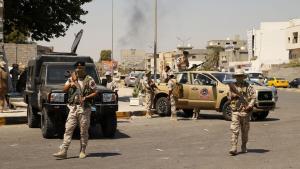 Най силните въоръжени фракции в либийската столица Триполи снощи започнаха сражения