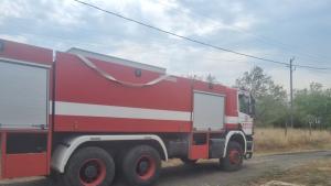 Големият пожар в Бургаско е локализиран но вятърът продължи да