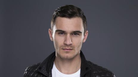 Юлиан Костов