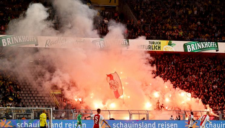 Аякс - НА СЛЯПО: Аякс разпродаде билетите за плейофа за влизане в групите на ЛЕ