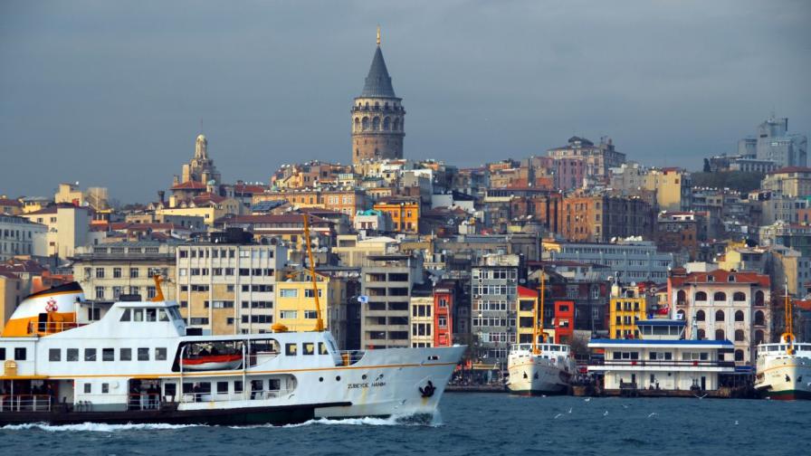 Истанбул забрани алкохола на обществени места