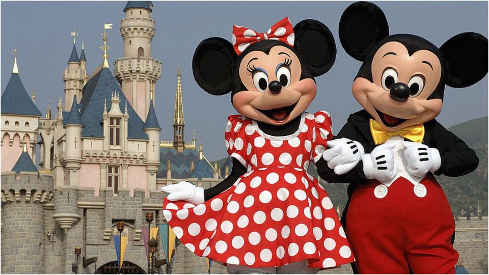 Той е любим герой на малки и големи от близо