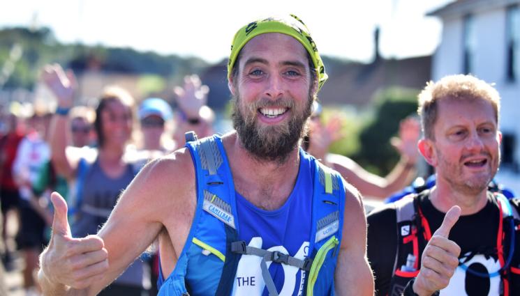 ретро спорт - РЕТРО СПОРТ: Бен Смит пробяга 16 908 км за 401 дни (СНИМКИ)