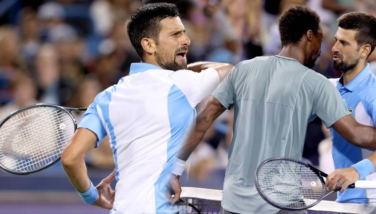 Монфис Джокович - Френски клиент: Ноле лекичко думна за 19-ти път Гаел Монфис за няма и час