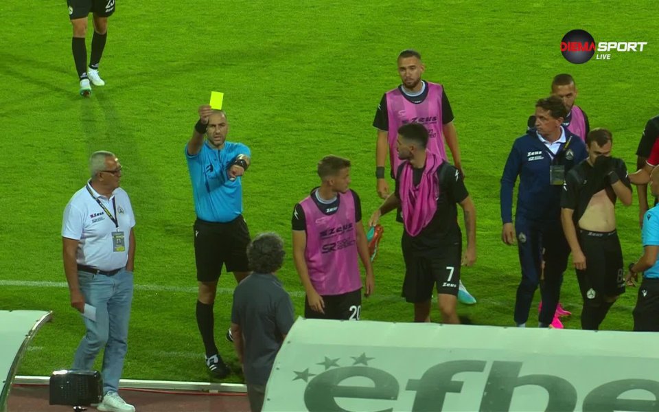 Берое успя да победи Славия с класическото 3:0 в мач