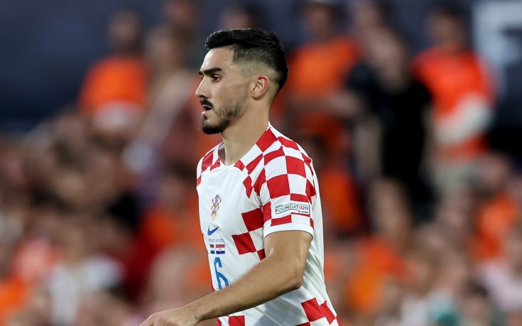 Аякс подсили защитата с хърватски национал за мачовете с Лудогорец