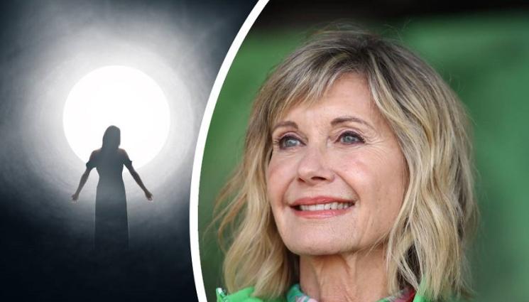 a - ПРИЗРАЧНО! Мъртвата Оливия Нютън-Джон се явява все още на близките си