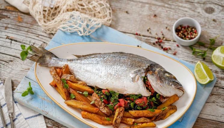 ципура - Гответе с matekitchen.com: Каним Средиземно море у дома с ципура с домати и маслини