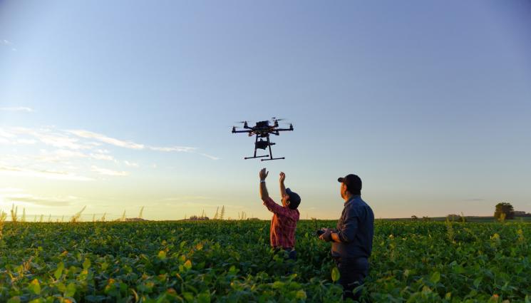 дрон - Агро Телеграф: Дронове ни спасяват от комари