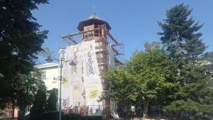 Започват ремонтни дейности по старата часовникова кула до СУ Пейо Крачолов