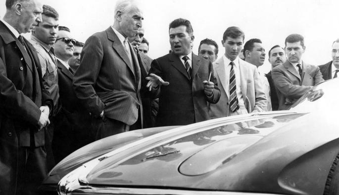  Феручо Ламборгини при представянето на 350 GTV през 1963 г.