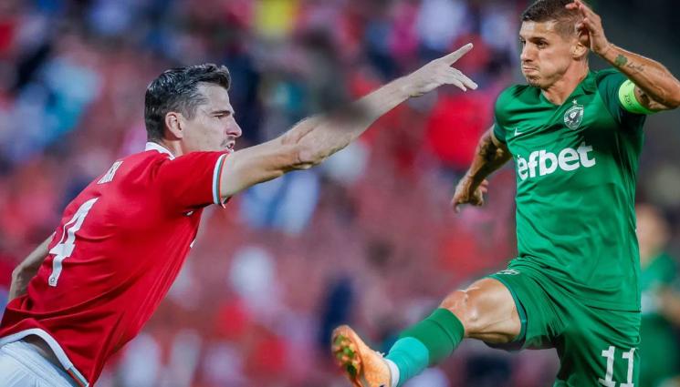 Мено Кох Кирил Десподов - Капитанът на ЦСКА докладва на Аякс