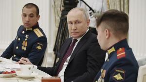 Руският президент Владимир Путин се срещна в Кремъл с военнослужещи