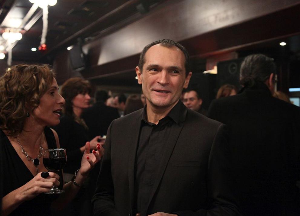 Самолетът с обявения за издирване бизнесмен Васил Божков е кацнал