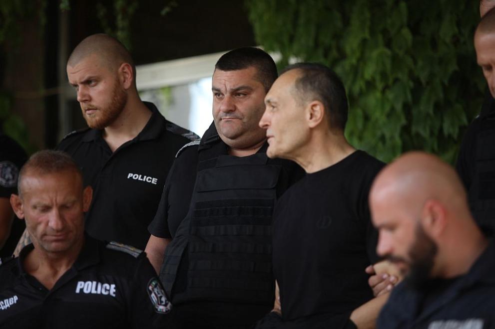 Няколко часа разпитваха Васил Божков в Софийската градска прокуратура, предаде