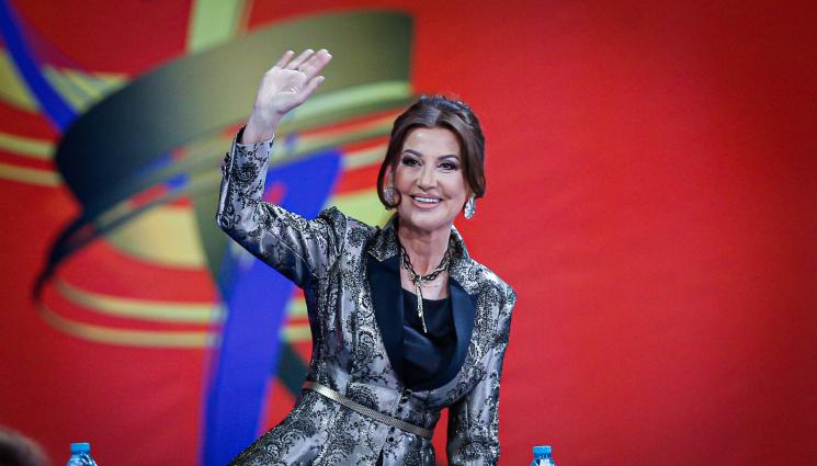 Илиана Раева - ИЛИАНА РАЕВА РАЗГРОМИ РУСКА ТРЕНЬОРКА! Вера Шаталина си позволи да си отвори устата за нашите момичета и стана страшно