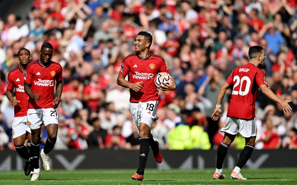 Манчестър Юнайтед и Нотингам играят при резултат 2:2 в мач от