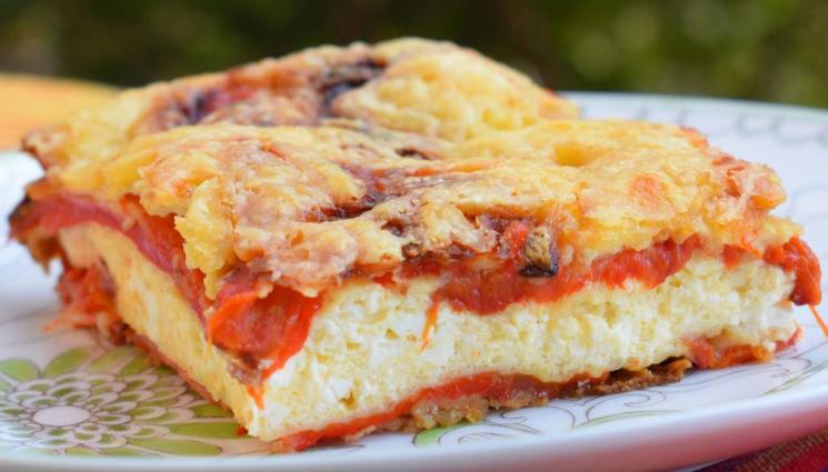 рецепти - По лесния начин: Апетитен мързелив бюрек или бързо предястие със сирене и печени чушки