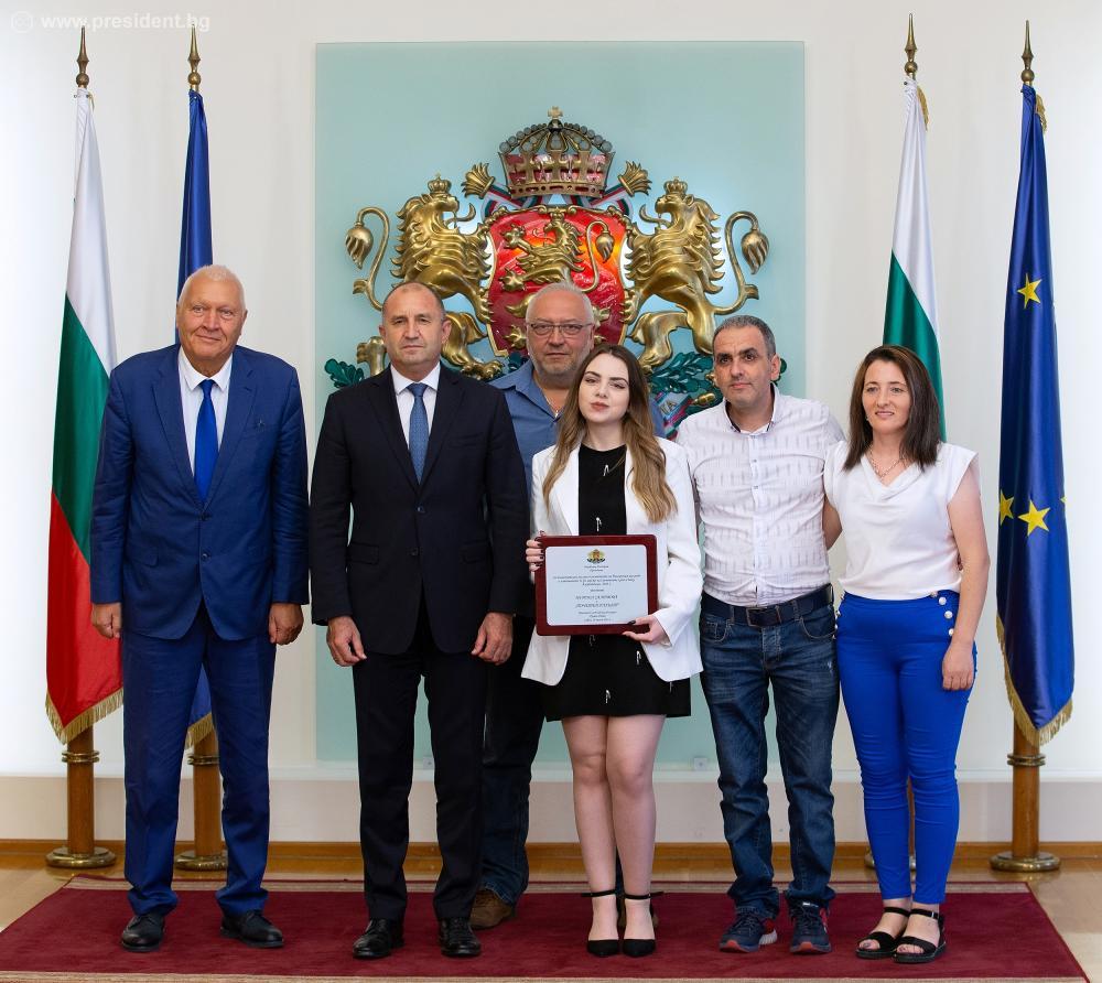 Нургюл Салимова Румен Радев