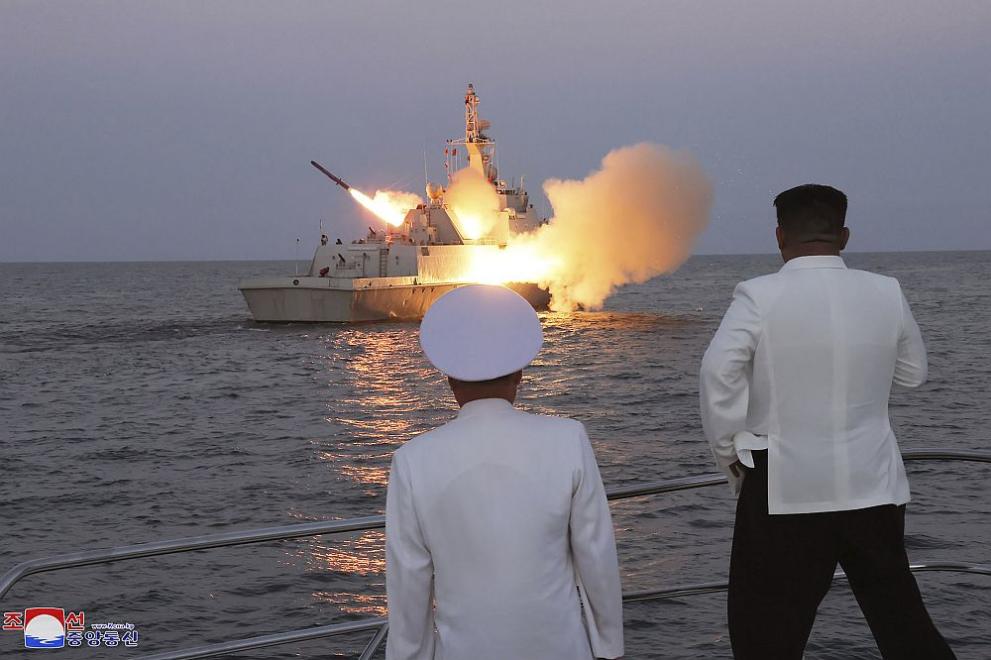 Севернокорейският лидер Ким Чен-ун призова за укрепване на военноморските сили