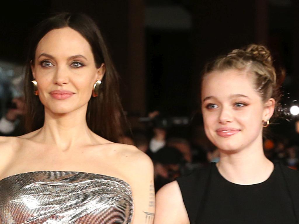 Най голямата дъщеря на бившата звездна двойка в Холивуд Анджелина Джоли