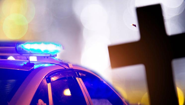 полиция църква - ГРЯХ Й НА ДУШАТА: Набожна дама открадна мощите на Свети Николай Чудотворец! (ВИДЕО)