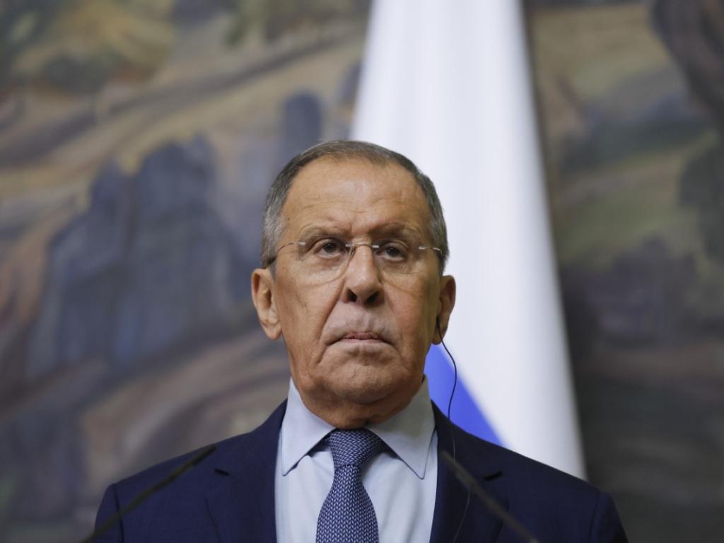 Западът пряко воюва срещу Русия в Украйна каза руският външен министър