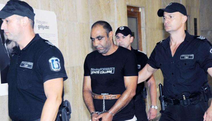 Стефан Дехнев - Дехнев, заклал шофьора, който сгази малчуган: Като видях детето, и превъртях!