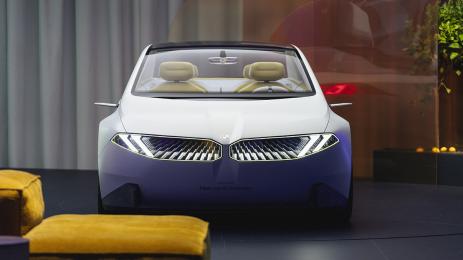 BMW подготвя лудо iM3 с много повече възможности от досегшните М-ки