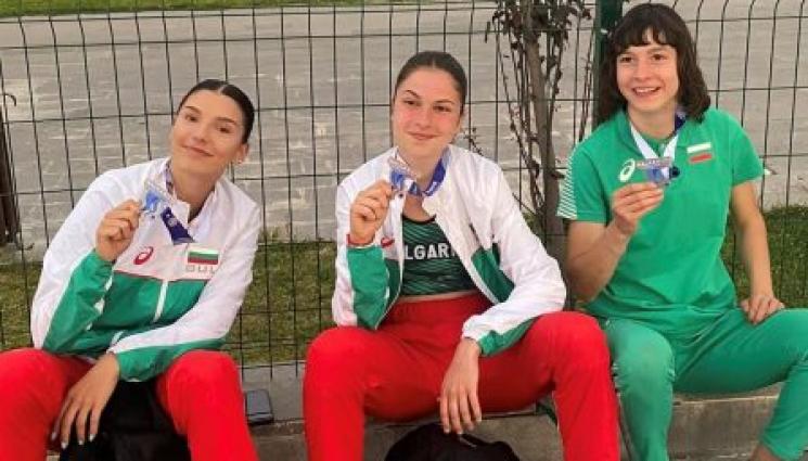 Българските медалистки - Три български атлетки спечелиха 5 медала от Балканиадата