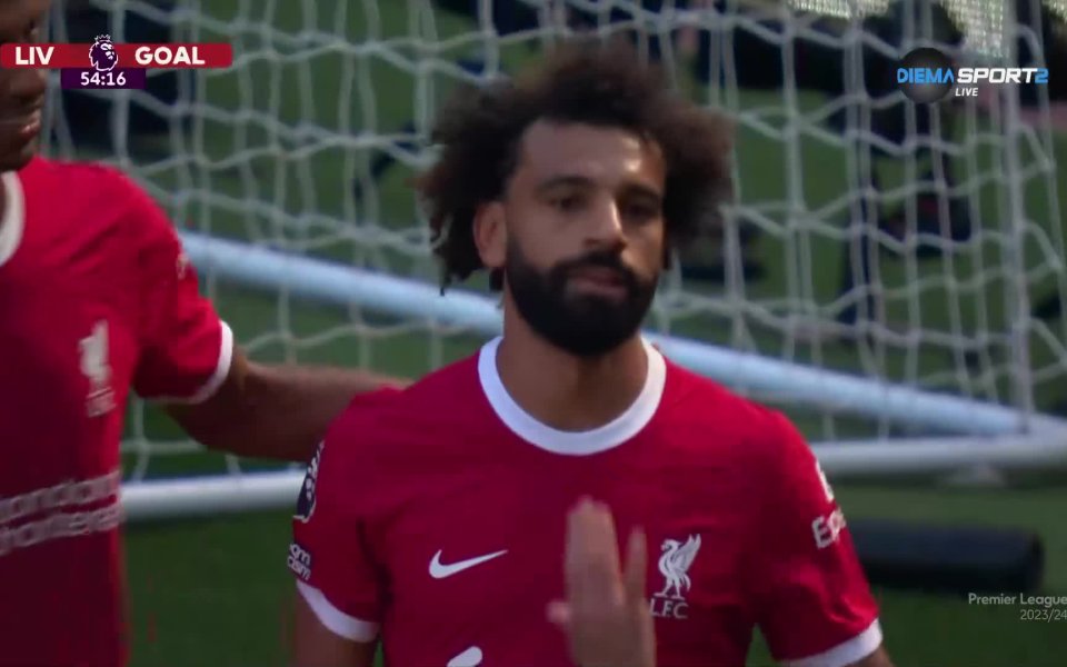В 55-ата минута Ливърпул вкара за трети път във вратата