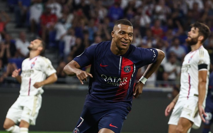 ПСЖ ще натиска Мбапе за нов договор, той се отказал от огромен бонус през лятото