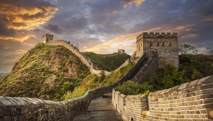 Великата китайска стена - ВИДЯХА Й СМЕТКАТА: Пробиха Великата китайска стена! (СНИМКИ+ВИДЕО)