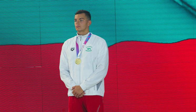 Мицин - И сребро в колекцията: Петър Мицин доплува до второ място на световното по плуване за юноши в Израел