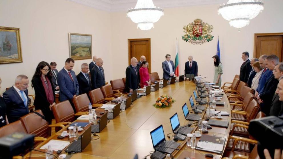 Утрешният ден ще бъде Ден на национален траур за жертвите,